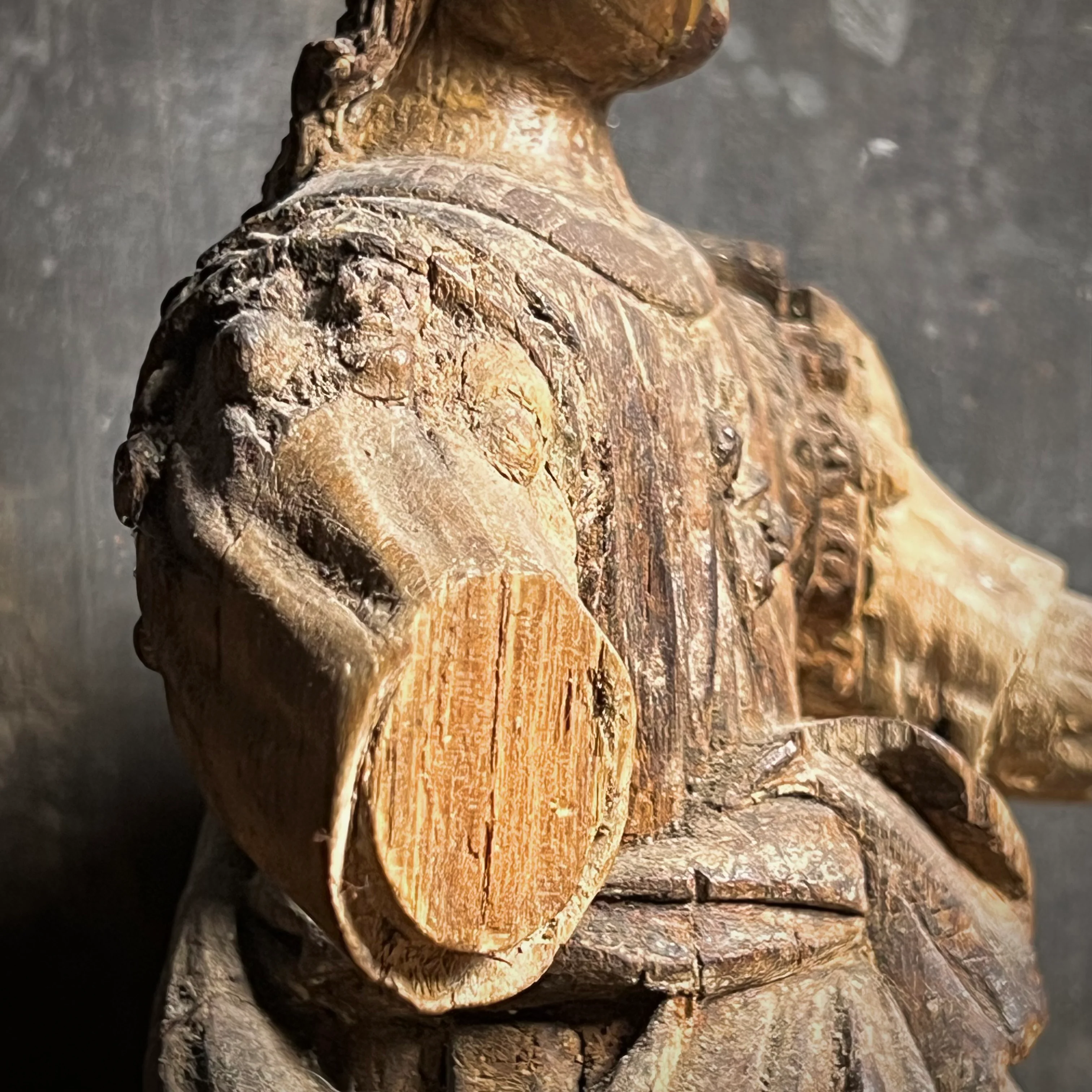 Late Gothic Carved Walnut Figure of a Crowned Female Saint, Southern Europe, 15th–Early 16th Century - Image 7
