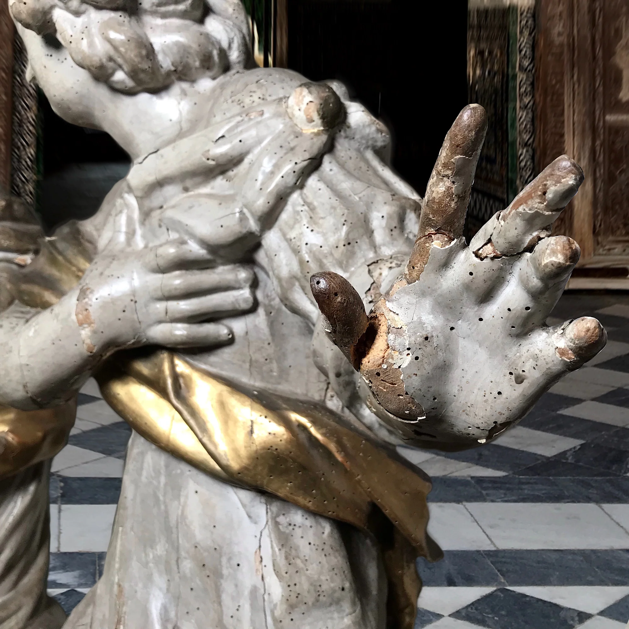 Pair of Exceptional Venetian Polychrome Angels Late 17th Century - Image 11